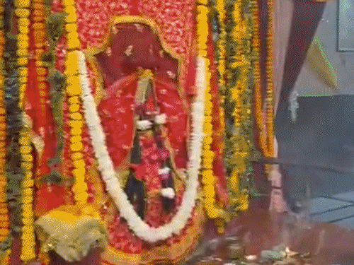 'फैजुल्लागंज में 5 लाख लोग बाढ़ से प्रभावित':अखिलेश बोले- अब तक आपदा घोषित नहीं, घर छोड़ने को मजबूर लोग; चन्द्रिका देवी मंदिर बंद
