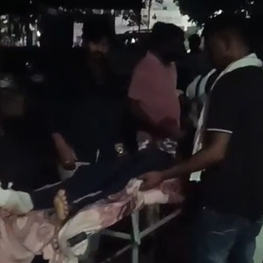 हरदोई में दो बाइकों की भिड़ंत, तीन लोग घायल:गंगा एक्सप्रेस-वे पर हुआ हादसा, एक गंभीर घायल जिला अस्पताल रेफर