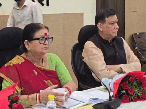 विधानसभा स्पीकर सतीश महाना का अफसरों को अल्टीमेटम:CM ग्रिड के एस्टीमेंट की जांच को लिखा पत्र,बैठक से गायब 12 अफसरों को नोटिस जारी