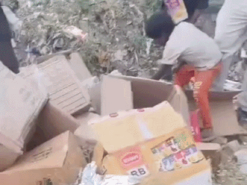 त्योहार से पहले भीलवाड़ा में मिला 500KG एक्सपायरी फूड:सीएमएचओ की कार्रवाई, धनिया पाउडर और केसर बाटी के सेंपल कलेक्ट किए
