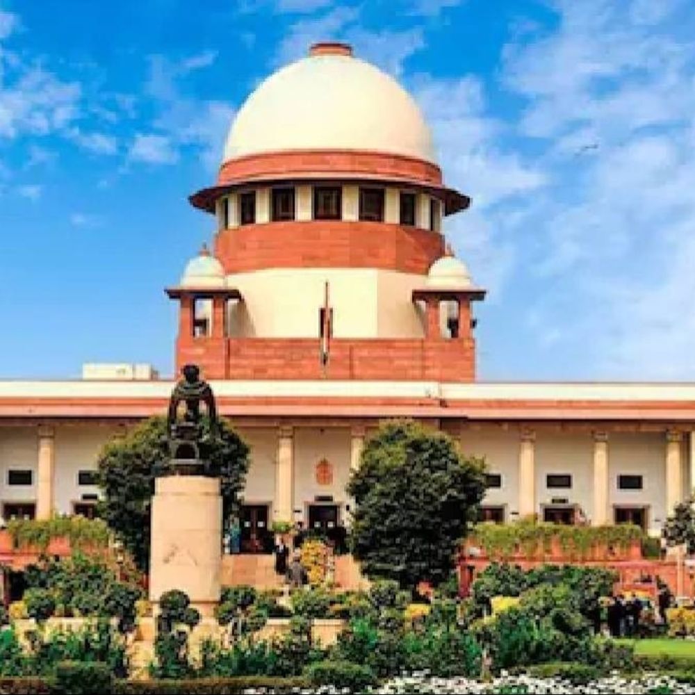 सुप्रीम कोर्ट बोला- बच्चों को इंटरनेट से दूर रखना बेतुका:उन्हें भी इस्तेमाल का अधिकार; बैन लगाना ऑनलाइन सुरक्षा का सही तरीका नहीं