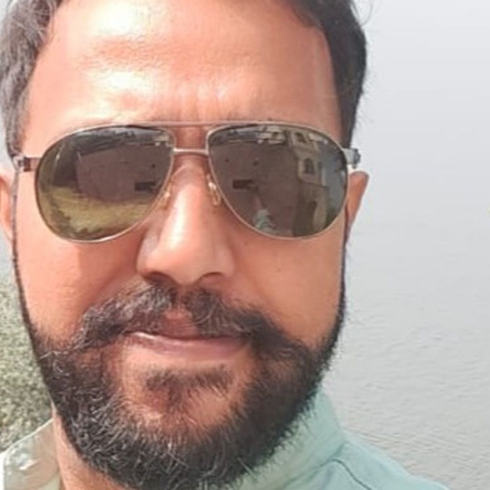 बिजली एसडीओ कृष्णा कौशिक पर भ्रूण हत्या की FIR दर्ज:बुलंदशहर में पीड़िता की तहरीर पर दहेज उत्पीड़न-धोखाधड़ी के आरोप में 5 परिजनों पर भी केस