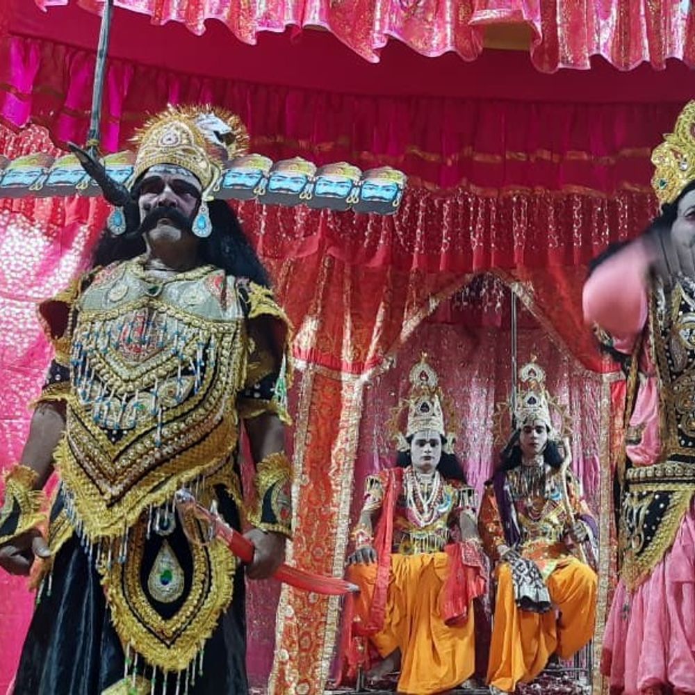 आजमगढ़ पुरानी कोतवाली पर होगा सबसे बड़े रावण का दहन:बिहार के सीतामढ़ी के कलाकार देंगे प्रस्तुति, राम-रावण युद्ध बनेगा आकर्षण