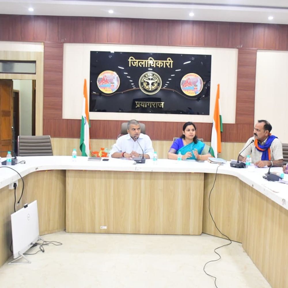 प्रयागराज में 254 पोलिंग बूथ घटाने का प्रस्ताव:राजनीतिक दलों से 23 अक्टूबर तक आपत्ति और सुझाव मांगे