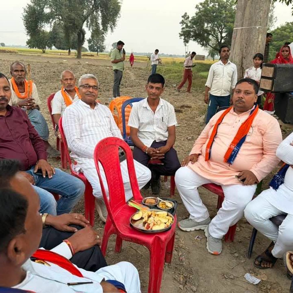 फतेहपुर के काली माता मंदिर में भंडारा आयोजित:बिंदकी विधानसभा क्षेत्र में भक्तिमय माहौल, श्रद्धालुओं संग ग्रहण किया पावन प्रसाद