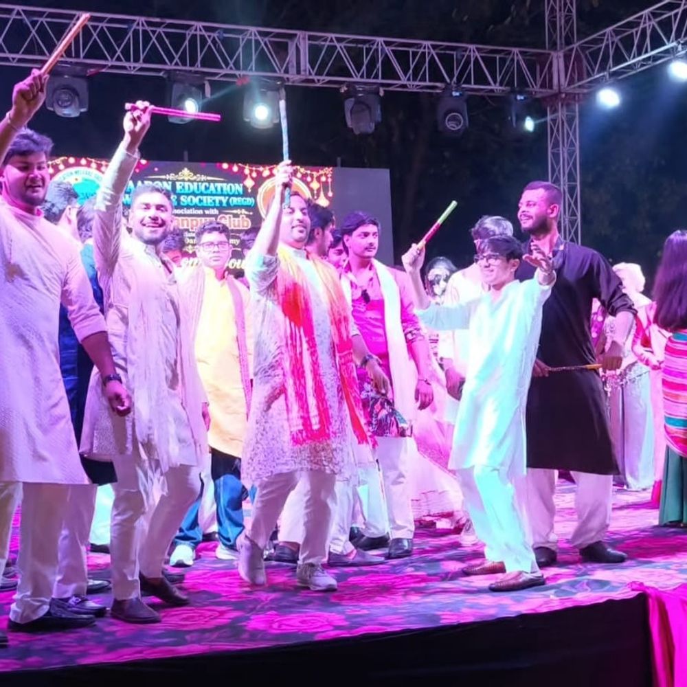सहारनपुर में डांडिया नाइट:नवरात्रि उत्सव में चार समुदायों की भागीदारी, सांस्कृतिक एकता की दिखी झलक