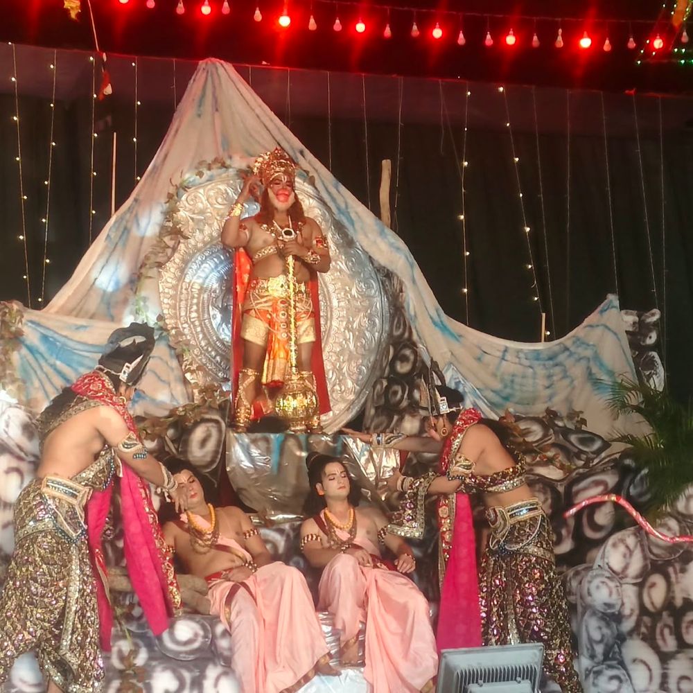 मुरादाबाद रामलीला में मेघनाद, कुंभकरण और अहिरावण का वध:लक्ष्मण और श्रीराम के युद्ध ने दर्शकों में भरा जोश, जय श्रीराम के नारों से गूंजा मैदान