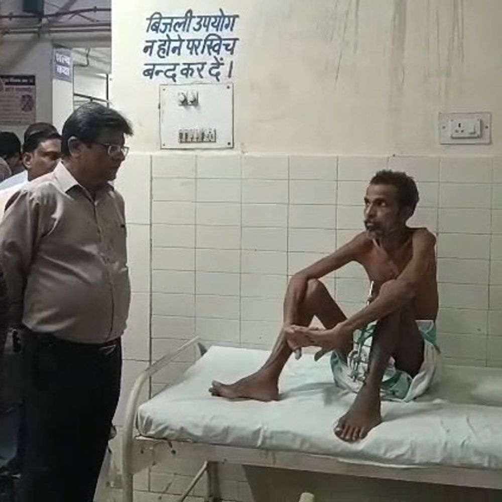 रात में अस्पताल पहुंचे डीजी हेल्थ:उन्नाव जिला अस्पताल में रात 10 बजे किया निरीक्षण, मरीजों से पूछा- इलाज मिल रहा या नहीं