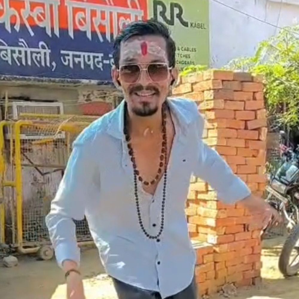 बदायूं में कोतवाली गेट पर रील बनाने वाला युवक गिरफ्तार:सोशल मीडिया से रील डिलीट कराकर शांतिभंग में चालान किया