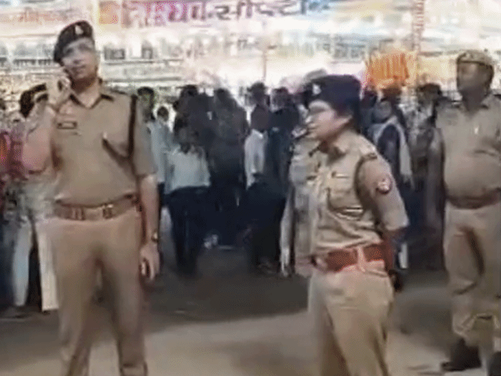 नोएडा में दशहरा पर 2200 पुलिस कर्मी तैनात:35 स्थानों पर रावण दहन, 200 से अधिक प्रतिमाओं का विसर्जन
