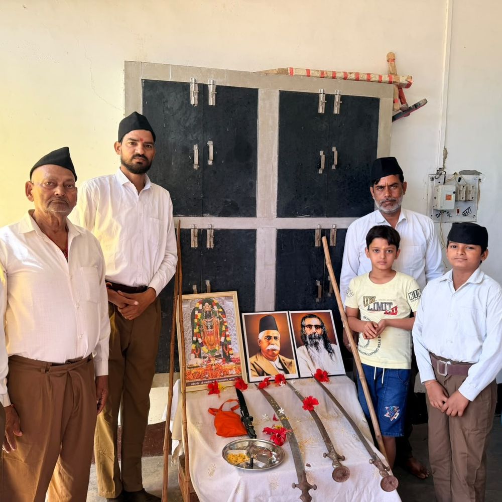 आरएसएस की शिवाजी शाखा में विजयादशमी उत्सव:प्रचार प्रमुख बोले- डॉ. हेडगेवार ने नागपुर में शुरू की थी संघ की शाखा
