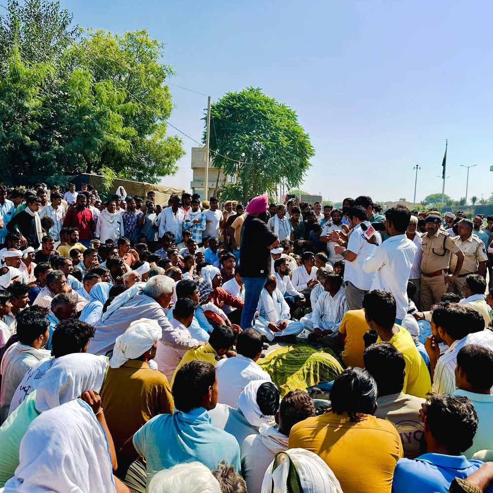 ओवरलोड डंपर की टक्कर से युवती की मौत, पांच घंटे जाम