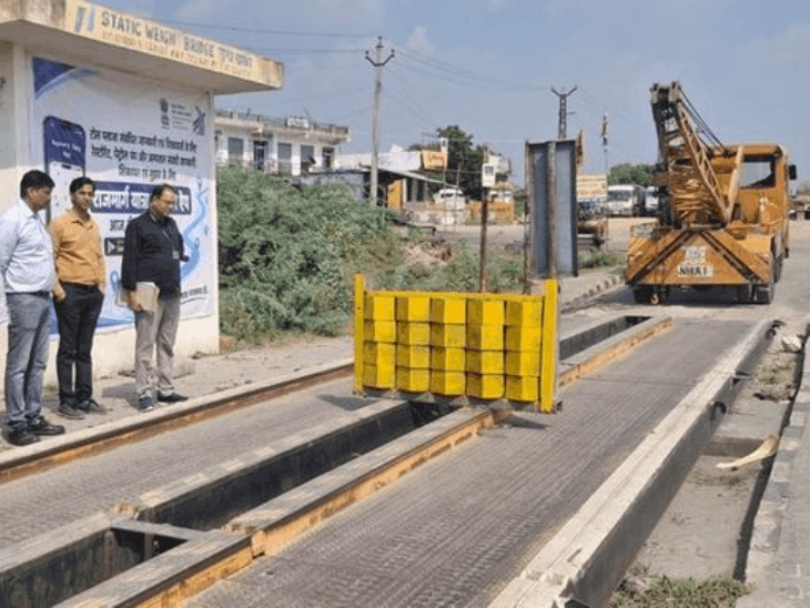 राजस्थान में टोल बूथों पर वजन के नाम पर वसूली:बिना सर्टिफाइड कांटे पर कॉमर्शियल वाहनों का वजन करके वसूल रहे टोल