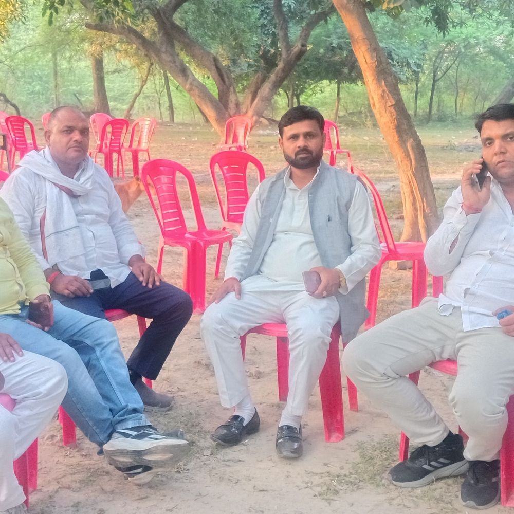 रामनगर में व्यापारी जनता पार्टी की बैठक:राष्ट्रीय अध्यक्ष शिव कुमार गुप्ता समेत पार्टी पदाधिकारी हुए शामिल