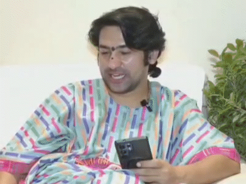 धीरेंद्र शास्त्री ने करवा चौथ का नाम ‘खसम पूजन-दिवस’ रखा:बोले- पत्नियां एक दिन व्रत रखती हैं; फिर 364 दिन पतियों को ताने मारती हैं