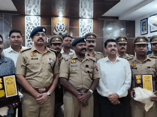 खेल कारोबारी चोरी में खुलासा करने वाली पुलिस टीम सम्मानित:300 से अधिक सीसीटीवी कैमरे खंगालकर पकड़े थे चार आरोपी