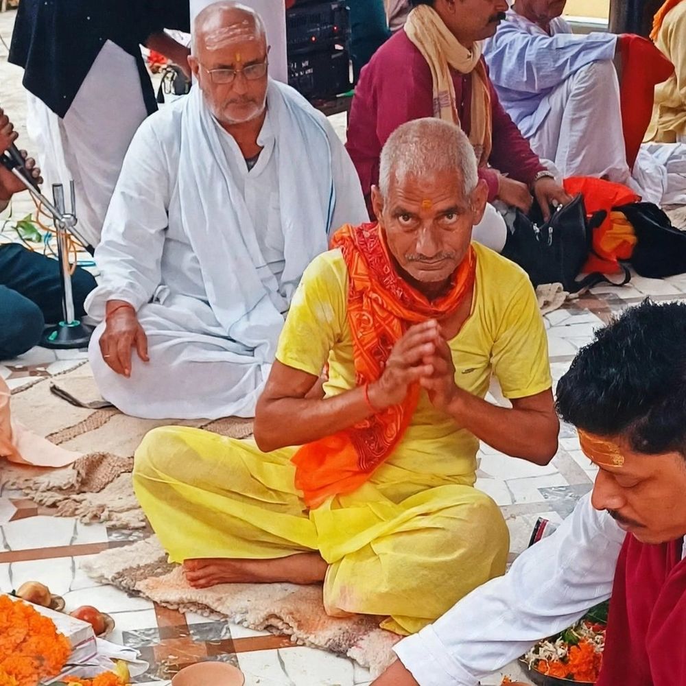 कोठिया धाम में धार्मिक कार्यक्रम:51 हजार गायत्री मंत्रों के जप का संकल्प लेकर शुरू हुआ महायज्ञ