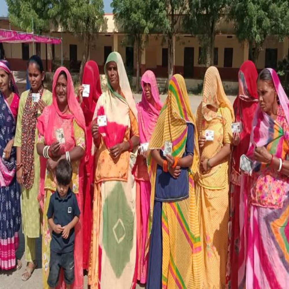 डूंगरपुर: दूसरे चरण में 77.89% मतदान हुआ:कांग्रेस विधायक की पत्नी जीतीं, भाजपा के पूर्व जिला प्रमुख की पत्नी हारीं; पूर्व प्रधान की मां भी जीतीं