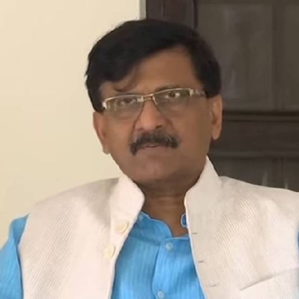 राज्याला देवेंद्र फडणवीस यांनी स्मशान केले:संजय राऊत यांची टीका; मंत्र्यांच्या लुटमारीमुळे राज्य अडचणीत आले असल्याचा आरोप