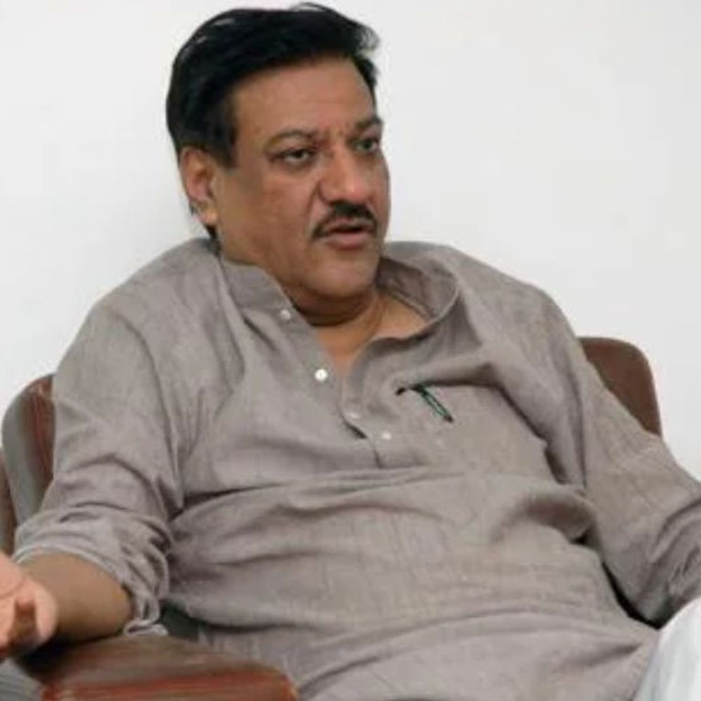 अधिवेशनातील राडा आणि रमी प्रकरणावरून पृथ्वीराज चव्हाण यांचा सरकारवर हल्लाबोल:म्हणाले- लोकशाहीच्या मंदिरात जे चालू आहे ते लज्जास्पद