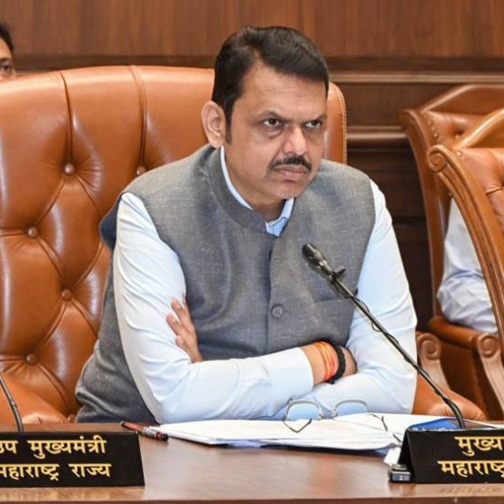 मंत्रिमंडळ बैठकीत वादग्रस्त मंत्र्यांना मुख्यमंत्र्यांचा इशारा:फडणवीसांनी आधी निर्णय घेतले नंतर मंत्र्यांचा क्लास, सक्त ताकीद