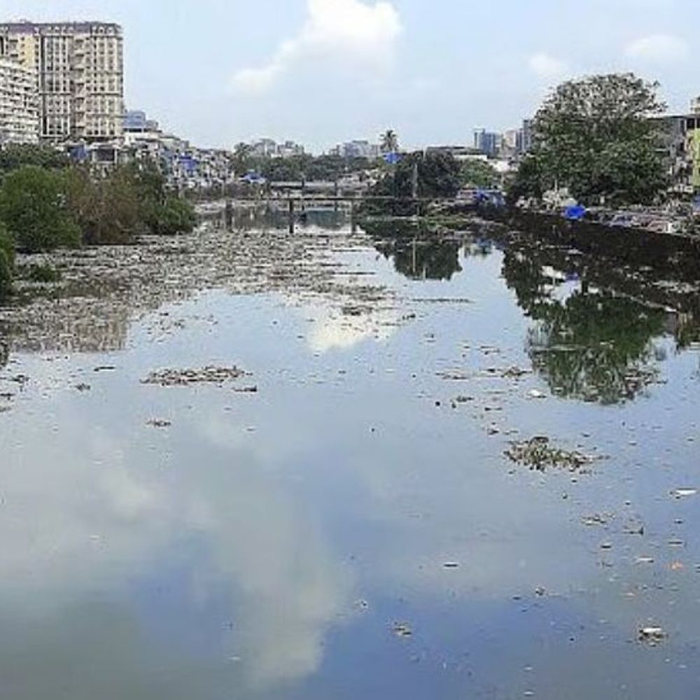 मिठी नदी घोटाळा प्रकरणी ईडीची कारवाई:मुंबईतील 8 जागांवर छापेमारी, बनावट सामंजस्य करार सादर केल्याचा आरोप
