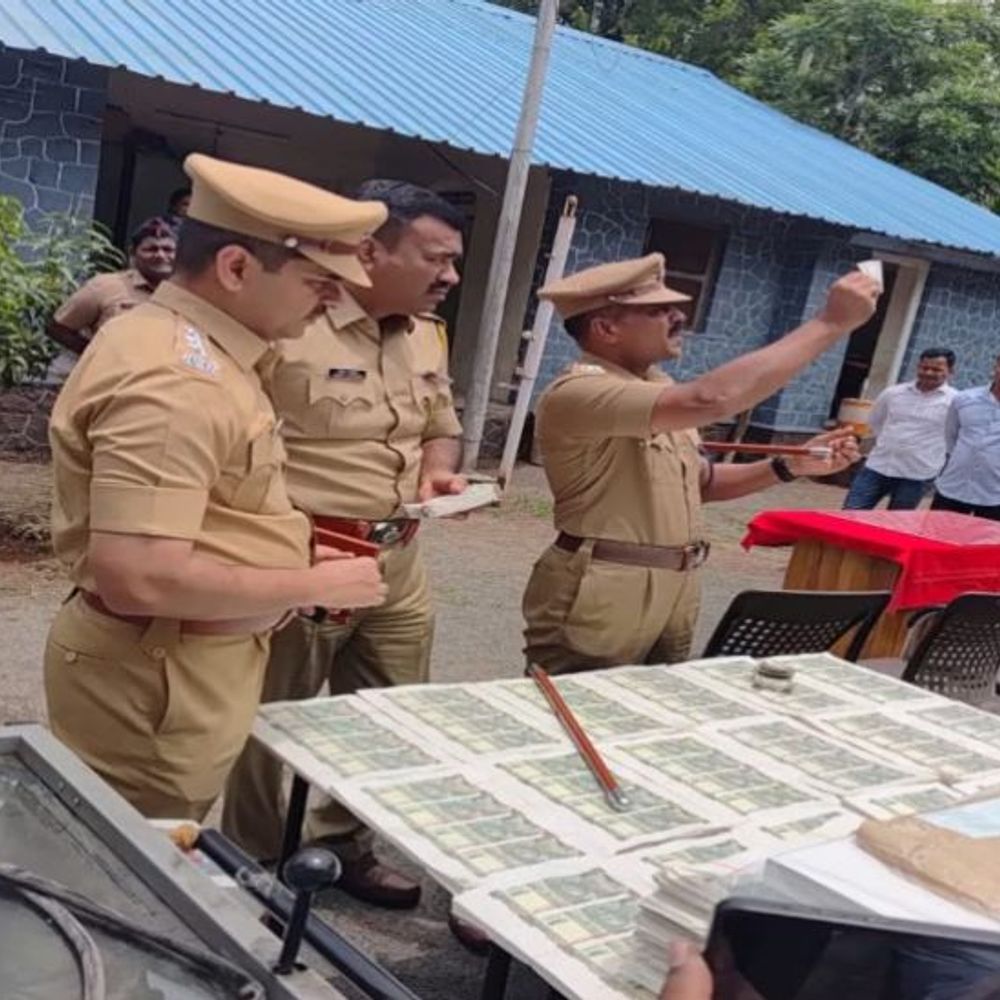 छत्रपती संभाजीनगरजवळ बनावट नोटा रॅकेट उघडकीस:सिगारेटमुळे रॅकेटचा भांडाफोड, 88 लाखांचा मुद्देमाल जप्त