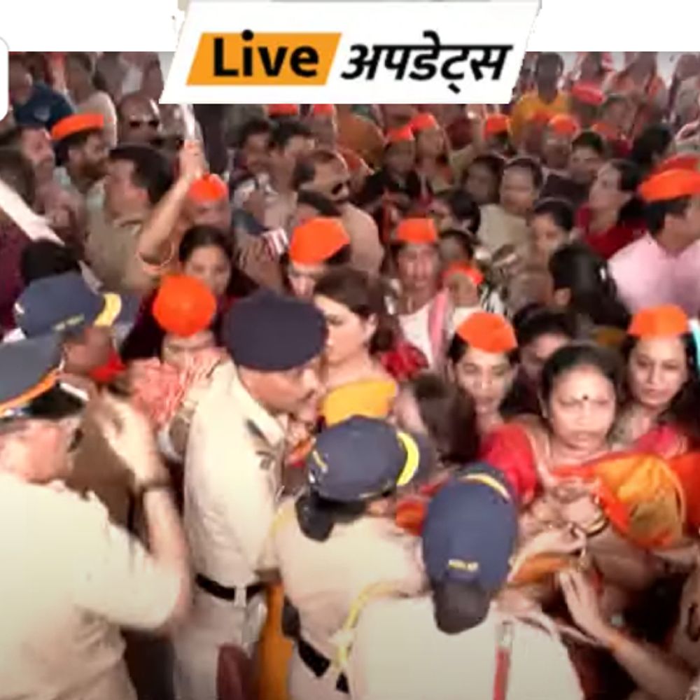 दिव्य मराठी अपडेट्स:शिवसेनेकडून मुंबईत पृथ्वीराज चव्हाणांविरोधात आंदोलन; शितल म्हात्रे, मनीषा कायंदेंही सहभागी