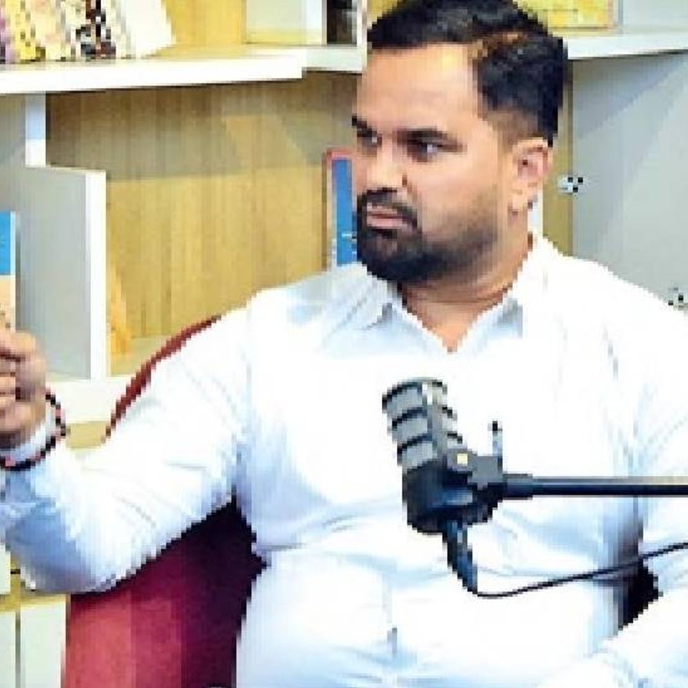 दिव्य मराठी- आताच अतिक्रमणांवर कारवाई का, मनपा झोपली होती का?:आयुक्त- हो, झोपली होती, आता जागे होऊन कारवाई सुरू, थांबणार नाही