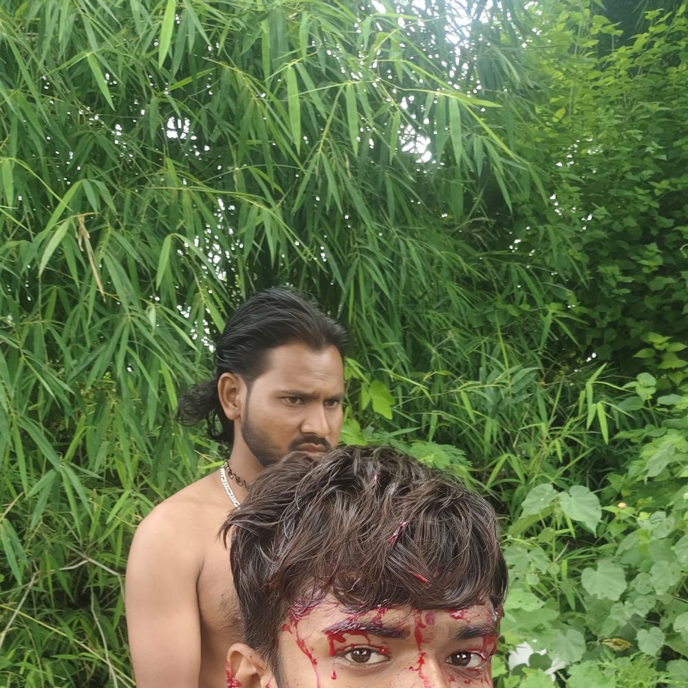 पहूर येथे तरुणावर शस्त्राने वार;सळईने हल्ला करून तरुणानेही घेतला बदला:जखमी तरुण जिल्हा रुग्णालयात उपचारासाठी दाखल‎