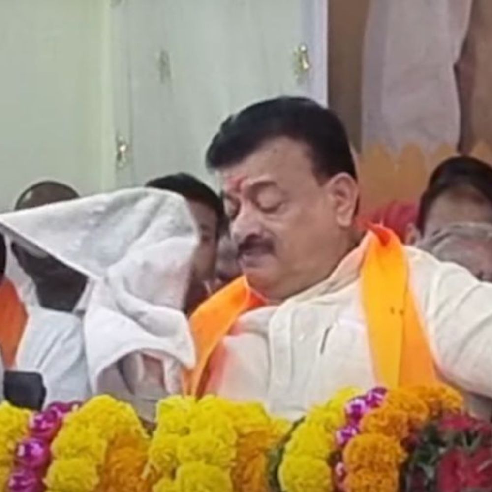 भास्कर जाधव यांना अश्रू अनावर:आपल्यासोबत घात नाही, विश्वासघात झाला; लेकाचे भाषण ऐकताना झाले भावुक