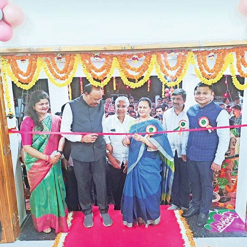 कोषागार कार्यालयात जिजाऊ भवनाचे उद्घाटन:पालकमंत्र्यांच्या हस्ते झाले उद्घाटन, मान्यवरांची उपस्थिती, मार्गदर्शन‎