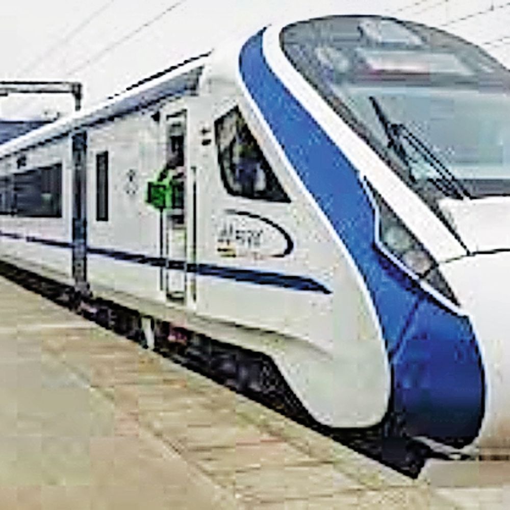 रविवारपासून धावणार वंदेभारत:आठवड्यातून 6 दिवस सेवा, अकोला येथे 2 मिनिटाचा थांबा‎