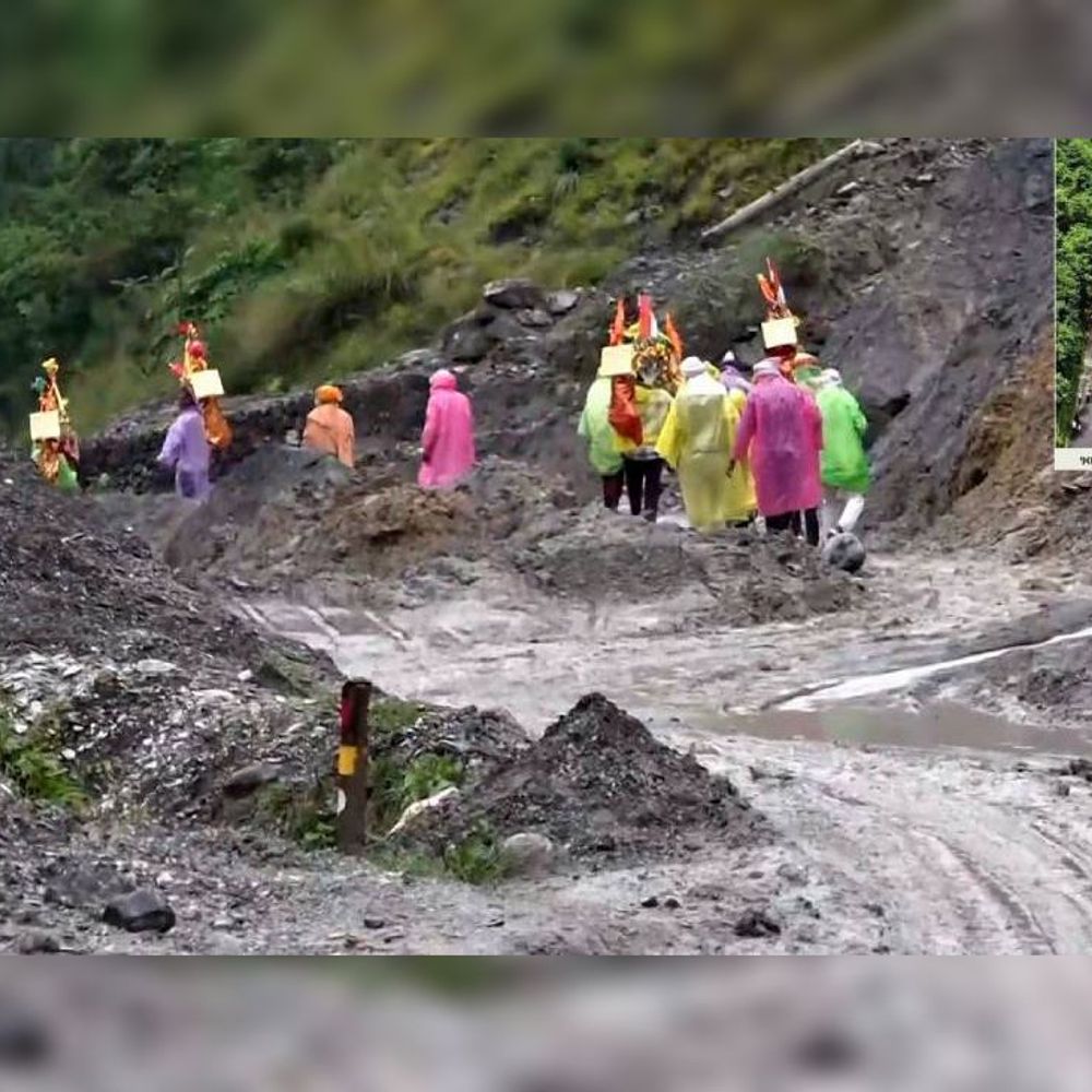 भास्कर ग्राउंड रिपोर्ट:उत्तराखंड दुर्घटना, धरालीमध्ये 150 जण गाळात दबल्याची भीती, 5 मृतदेह सापडले, शोधकार्य सुरू