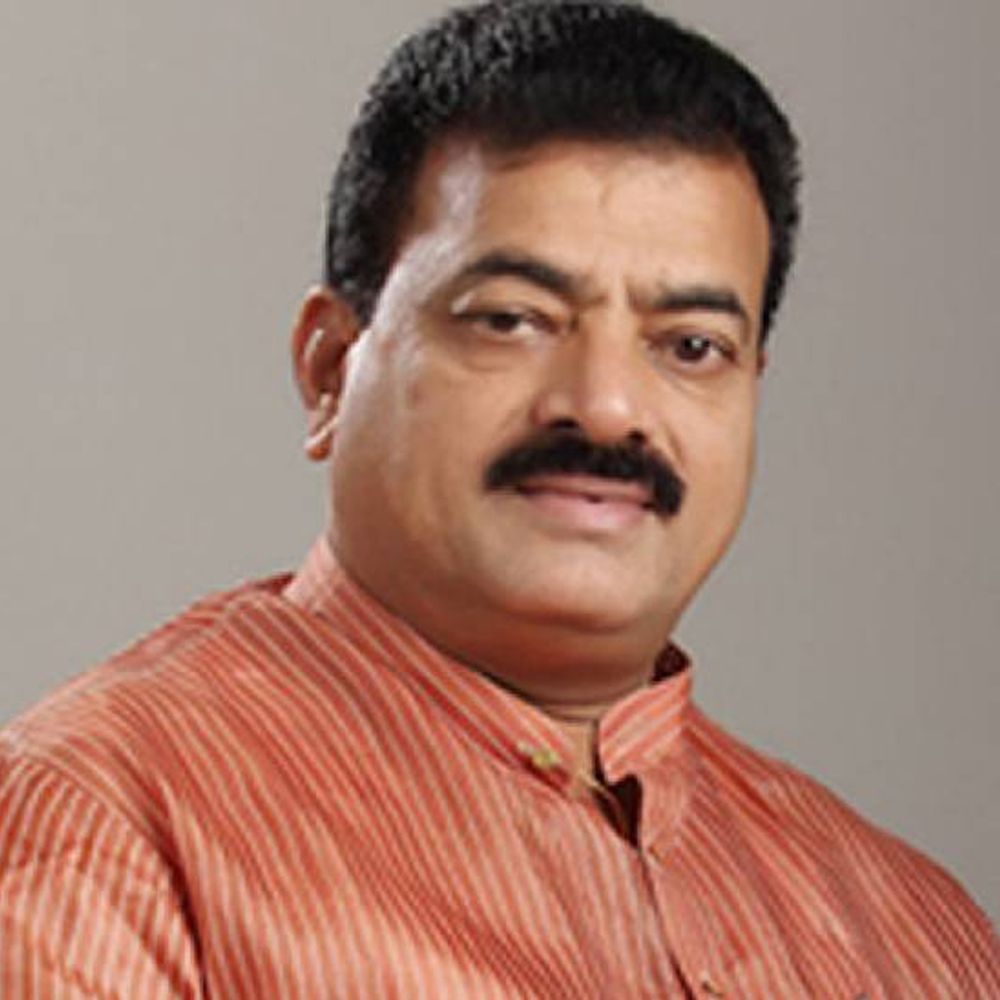 रामदास कदम विधानभवनाच्या लॉबीमध्ये माझ्या पाया पडले:सहा महिन्यात आपण मंत्री नाहीतर विरोधी पक्षनेता होणार- भास्कर जाधव