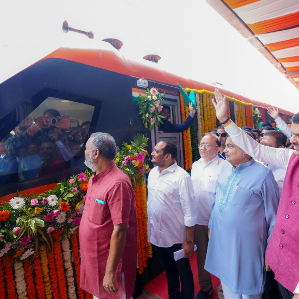 नागपूर-पुणे ‘वंदे भारत’चे पंतप्रधान मोदींच्या हस्ते शुभारंभ:भारतातील सर्वात लांब पल्ल्याची ट्रेन, 16 तासांचा प्रवास 12 तासांत होणार
