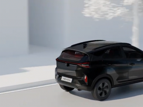 टाटा नेक्सॉन ADAS वैशिष्ट्यासह लाँच, किंमत ₹13.53 लाख:आपत्कालीन परिस्थितीत स्वतःच ब्रेक लावेल कार, नवीन रेड डार्क एडिशन देखील सादर केले