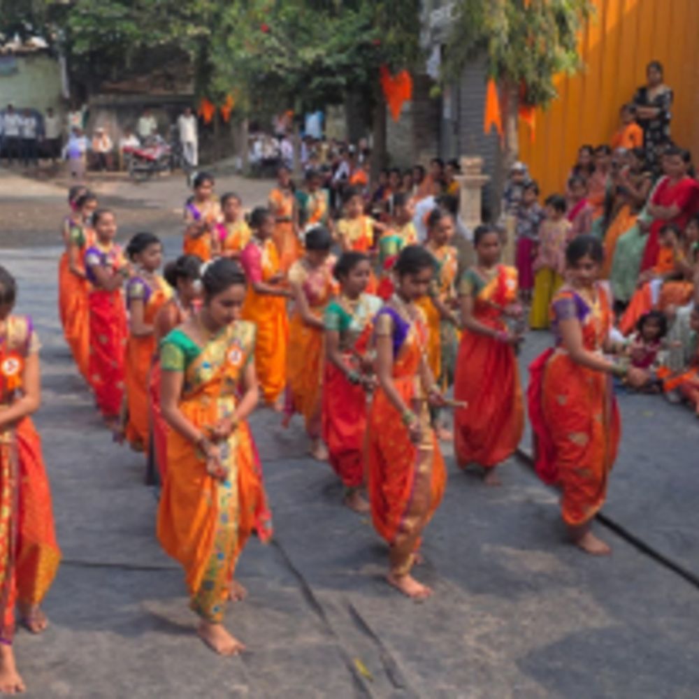 जय भवानी-जय शिवाजीच्या घोषणांनी खुलताबाद शहरासह परिसर दुमदुमला:नव्या पिढीला स्वराज्याची प्रेरणा देणारा उत्सव म्हणजेच शिवजयंती‎