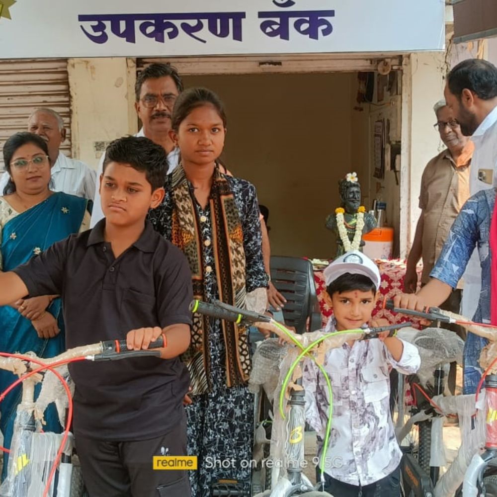 ‘डोनेट युवर सायकल’ उपक्रमात ५० विद्यार्थिनींना सायकल वाटप:पारदर्शक प्रक्रियेद्वारे पात्र विद्यार्थ्यांची निवड