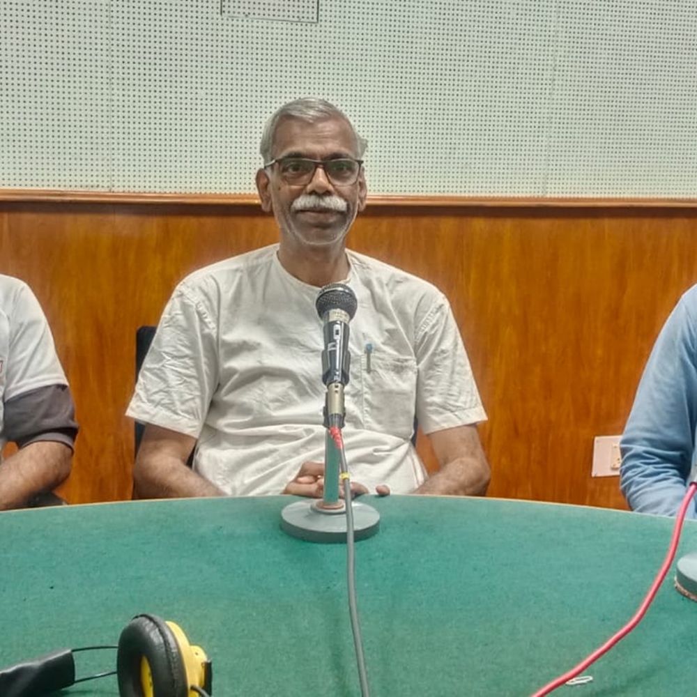 आत्मविश्वास, निसर्गसेवेतून कर्करोगावर मात:कर्करोग जनजागृती यात्रेत मानद वन्यजीव अभ्यासक बाळ काळणे यांचा संदेश‎