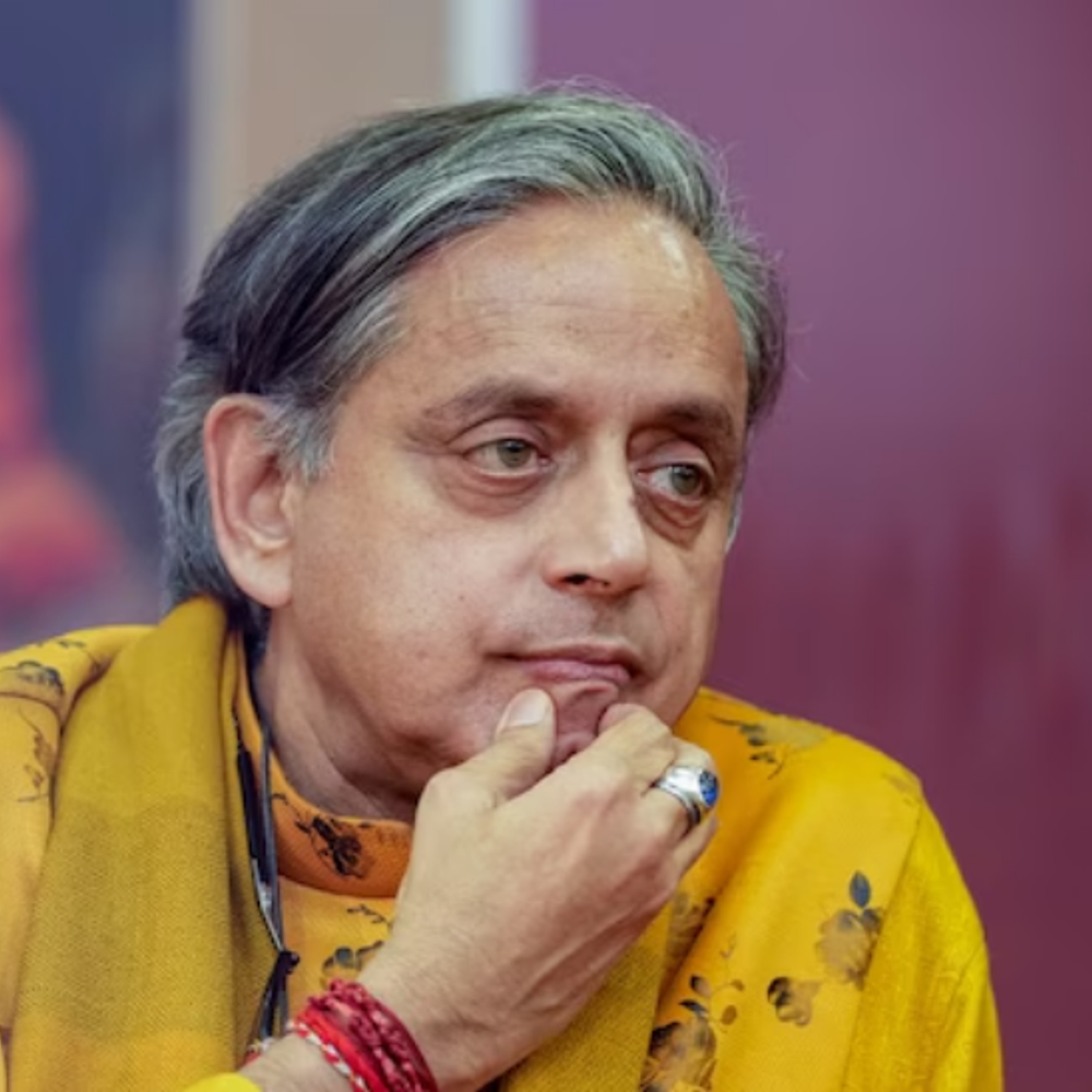 खेरा म्हणाले- मोदी जे बोलत नाहीत, ते थरूर ऐकतात:  काँग्रेस खासदारांनी G7 परिषदेत भारतीय खलाशांचा मुद्दा उपस्थित केल्याबद्दल पंतप्रधानांचे कौतुक केले होते