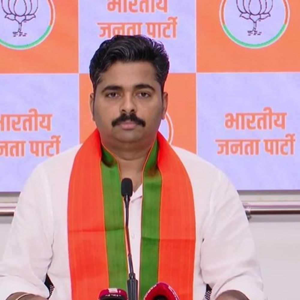 'उबाठा' गट काँग्रेसमध्ये विलीन होण्याच्या वाटेवर; म्हणूनच खासदार दूर गेले:  जनतेच्या न्यायालयात शिंदेंचीच शिवसेना खरी- नवनाथ बन - Mumbai News