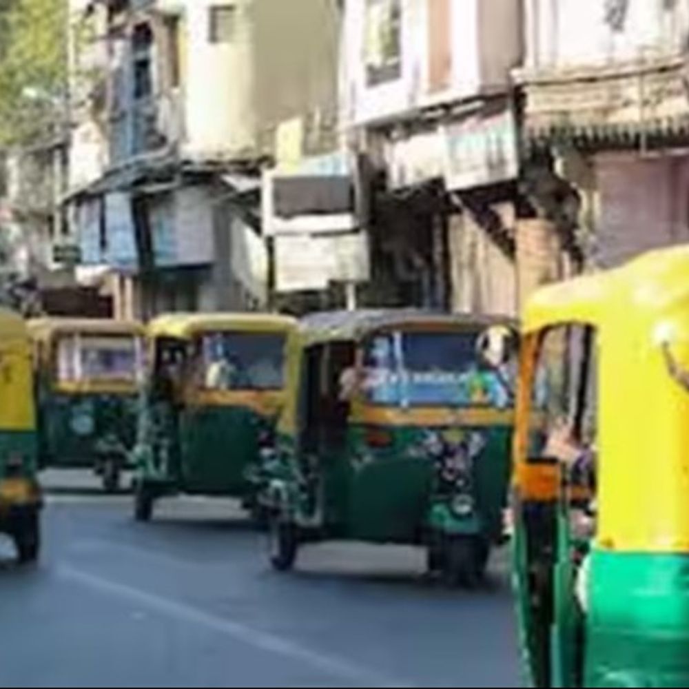 8 કલાકમાં 15.44 લાખનો દંડ: 1716 કેસ, લાયસન્સ વગર 309 રિક્ષા ડિટેઇન.