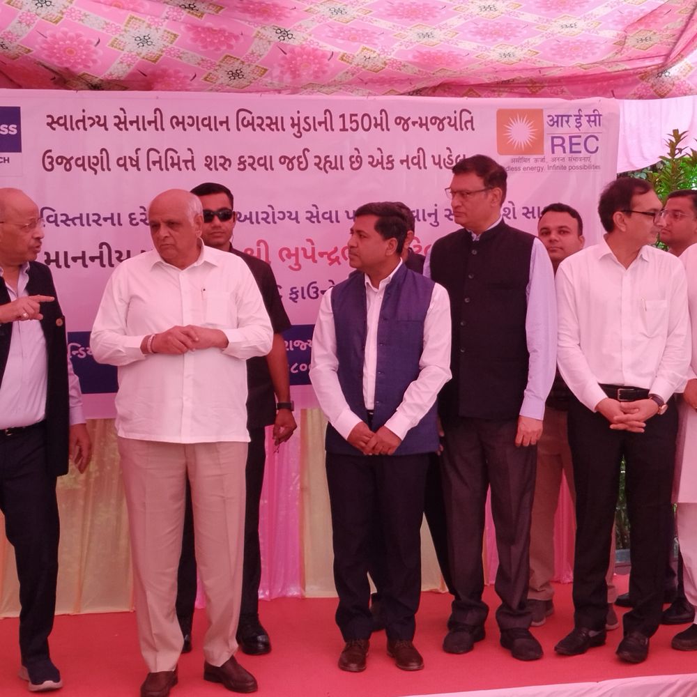 CM ભૂપેન્દ્ર પટેલ દ્વારા 6 મેડિકલ વાનનું પ્રસ્થાન: આદિજાતિ વિસ્તારોમાં હરતું ફરતું દવાખાનું અને ગર્ભવતી મહિલાઓ માટે આશીર્વાદરૂપ.
