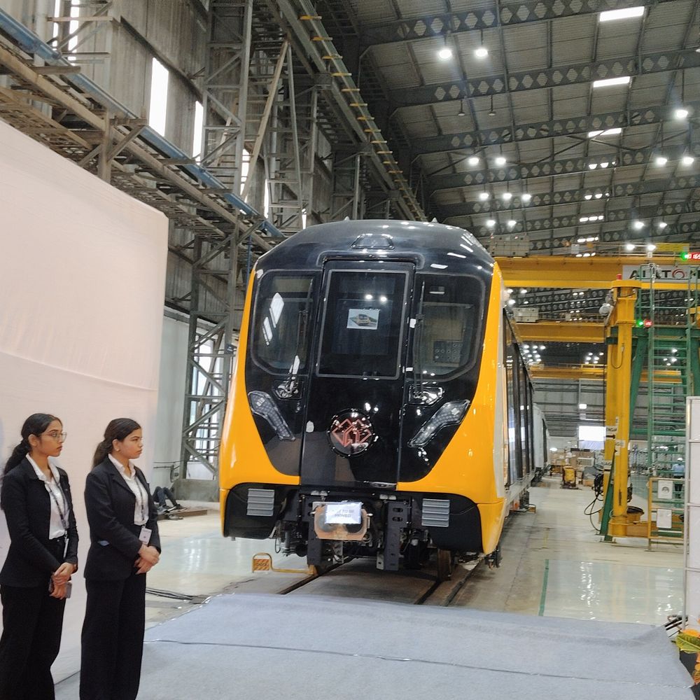 મેક ઇન ઇન્ડિયા: રેલ મંત્રીએ Alstom ની મુલાકાત લીધી, ભારત રેલ્વે સાધનોનો મોટો નિકાસકાર બની રહ્યું છે.