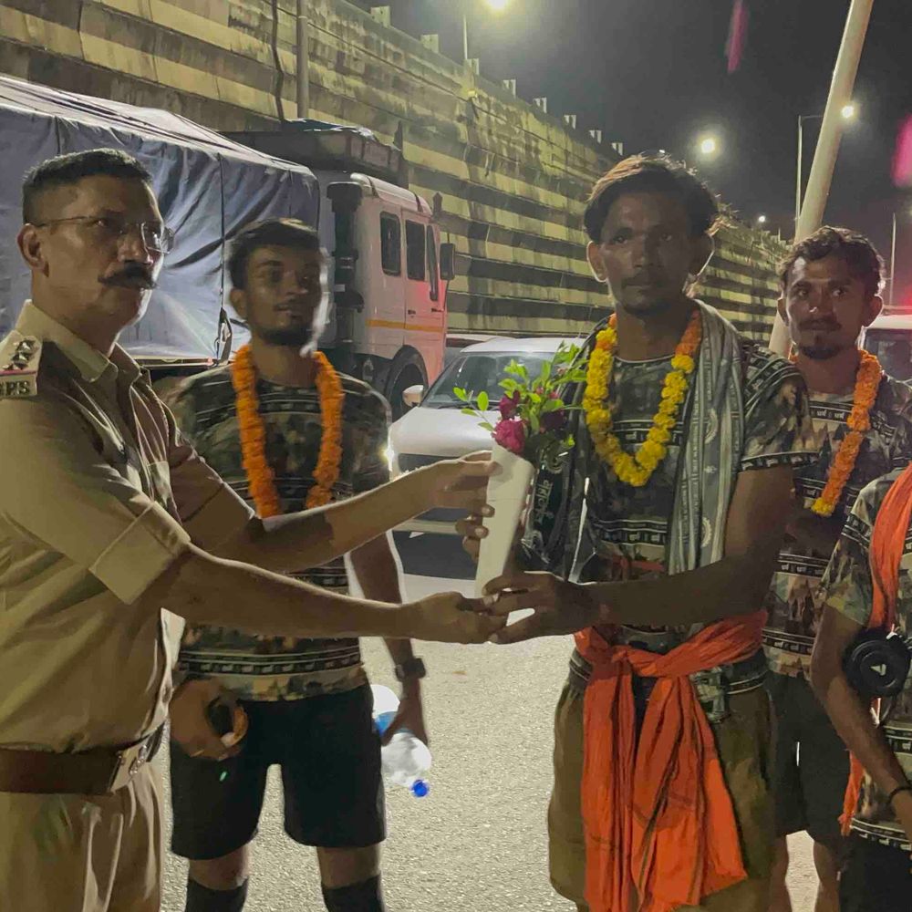 હરિદ્વારથી પાલનપુર 1100 km કાવડયાત્રા: ગૌમાતાને રાષ્ટ્રીય માતાનો દરજ્જો અપાવવા ગૌસેવા ટ્રસ્ટના કાવડિયાઓનું સ્વાગત.