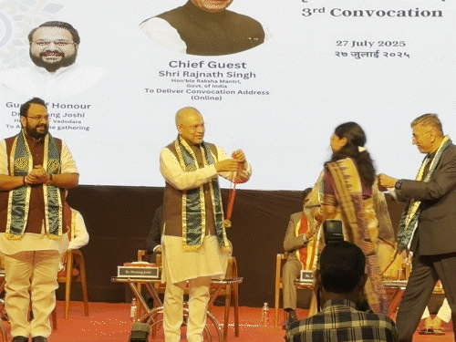 ગતિ શક્તિ યુનિ. મરીન-શિપિંગ ક્ષેત્રે જોડાશે, રેલવે મંત્રીની જાહેરાત, ૧૯૪ વિદ્યાર્થીઓને ડિગ્રી એનાયત.