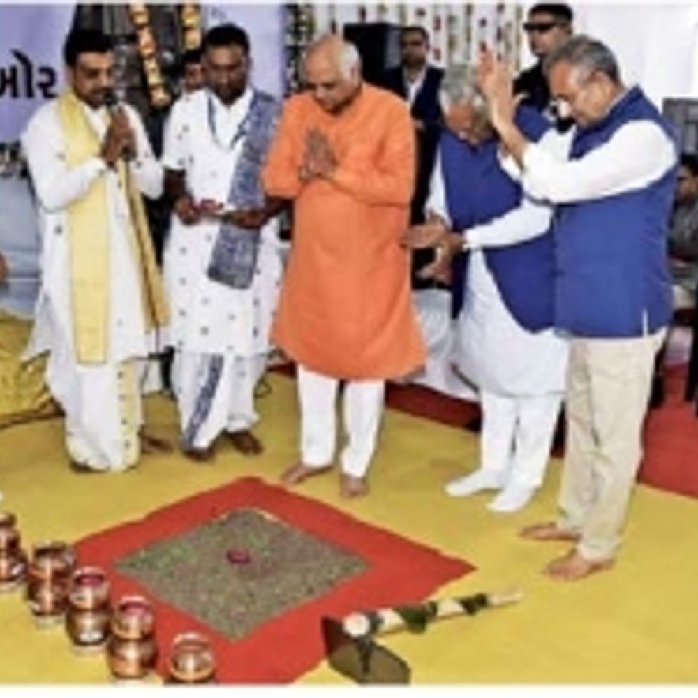 સરદારધામ કેમ્પસનું ભૂમિપૂજન: ભવિષ્યની પેઢી જ્ઞાનના ક્ષેત્રે અવ્વલ શિખરો સર કરશે: CM ભૂપેન્દ્રભાઇ પટેલ.