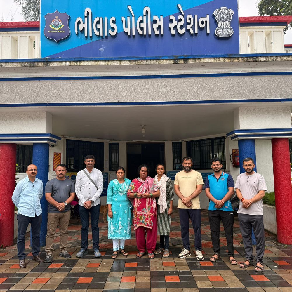 વોન્ટેડ: NDPS ગુનામાં નાસતી ફરતી મહિલાને વલસાડ SOGએ દહાણુથી ઝડપી પાડી.