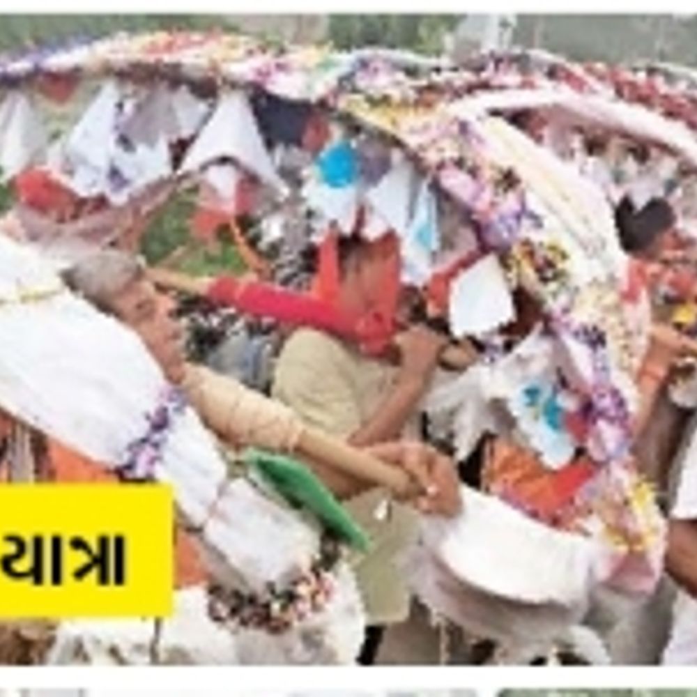 શ્રાવણના પ્રથમ સોમવારે શિવભક્તોની ભીડ, શિવાલયોમાં પૂજન અને કાવડ યાત્રાનું આયોજન.